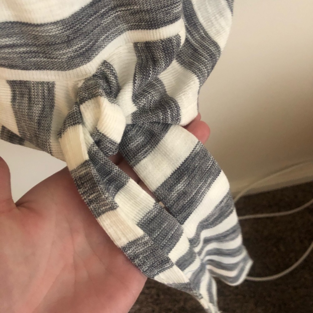 NEW FabFitFun Style top - Picture 5 of 6